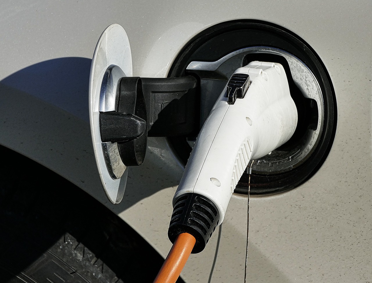 Les avantages des voitures hybrides pour les conducteurs modernes
